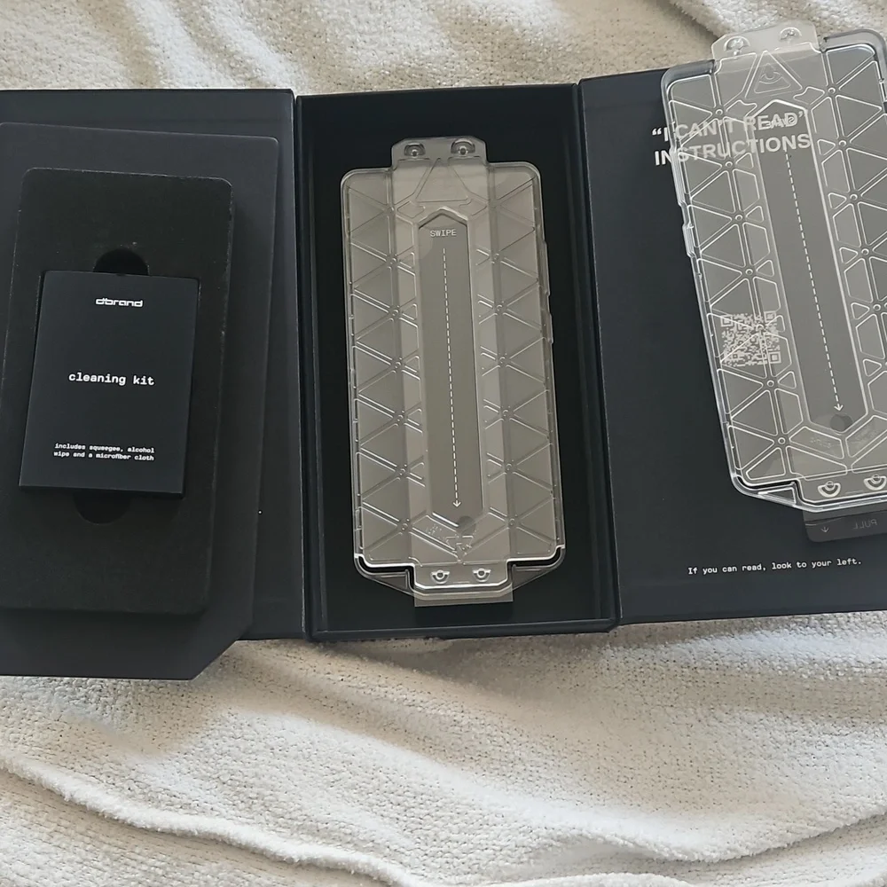 Screen Protector - Picture 2 of 7